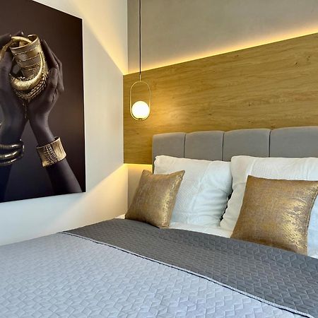 M&S Lux Apartments Kochanowskiego Łódź Buitenkant foto