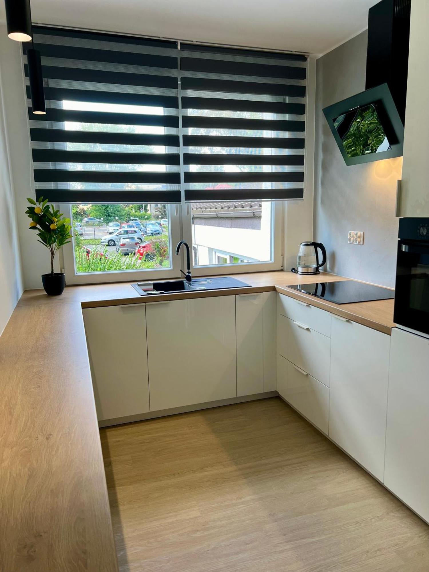 M&S Lux Apartments Kochanowskiego Łódź Buitenkant foto