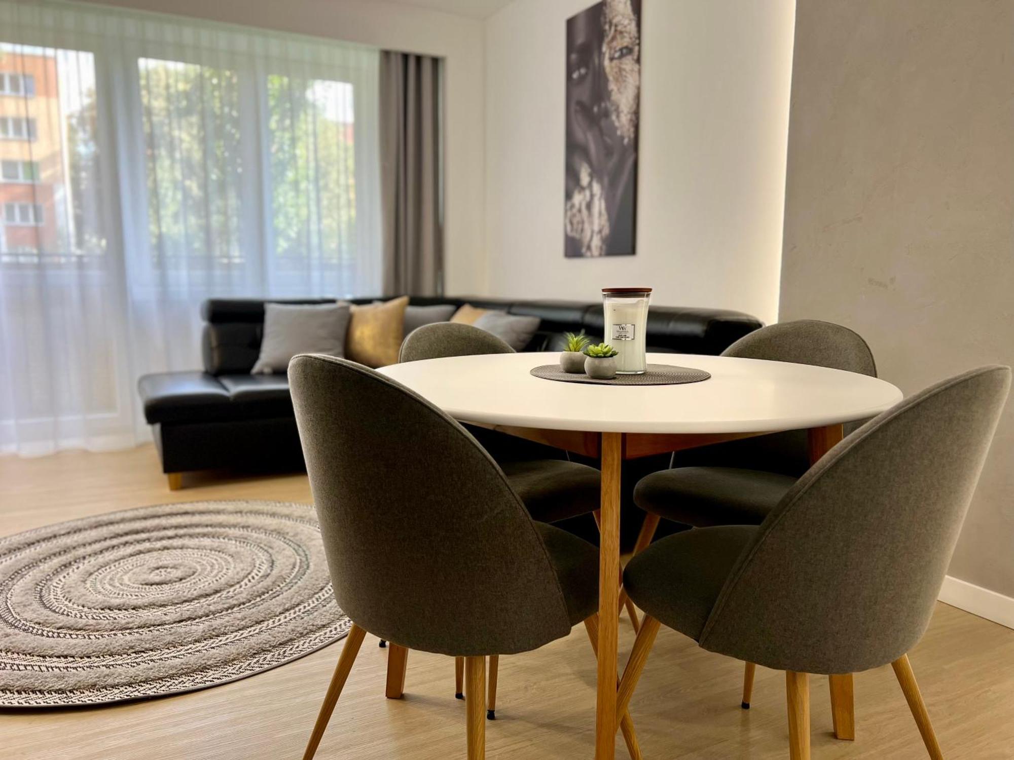 M&S Lux Apartments Kochanowskiego Łódź Buitenkant foto